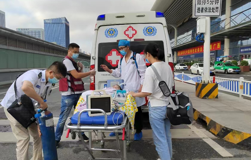 普定县救护车出租公司